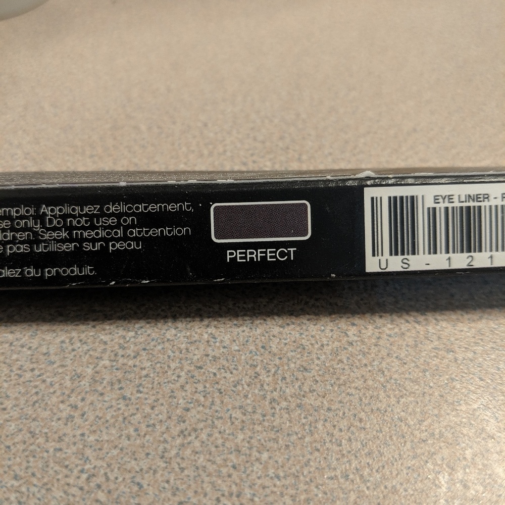 Younique pencil eyeliner - Picture 2 of 2